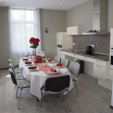 Apartment Le Rouge Garance